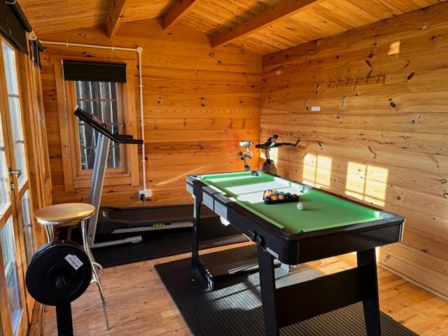 Netflix Home Jacuzzi Gym Fast Wifi Ps5 Free Parking 2 Spaces Hereford Dış mekan fotoğraf